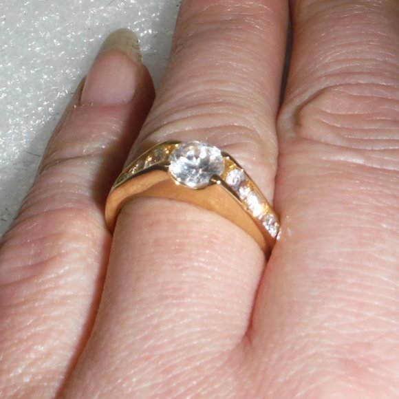 Gemstone Engagement Style Fashion Ring - Picture 4 of 4